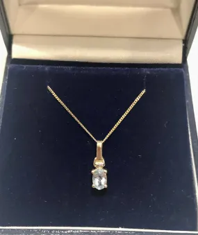 9ct Yellow Gold Aquamarine Pendant