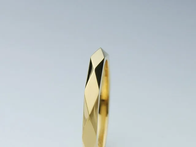 Dia Shape Studs 18K Gold Ring