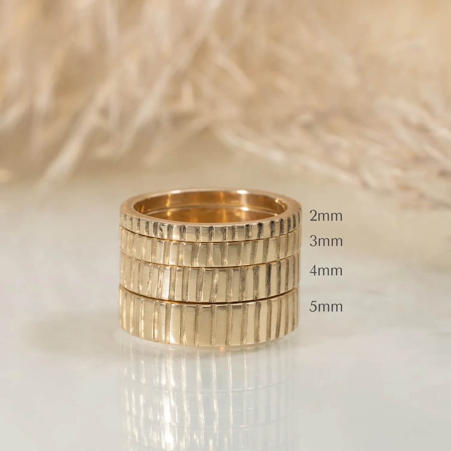 Linear 3mm Gold Wedding Ring