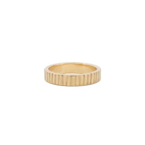 Linear 4mm gold wedding band