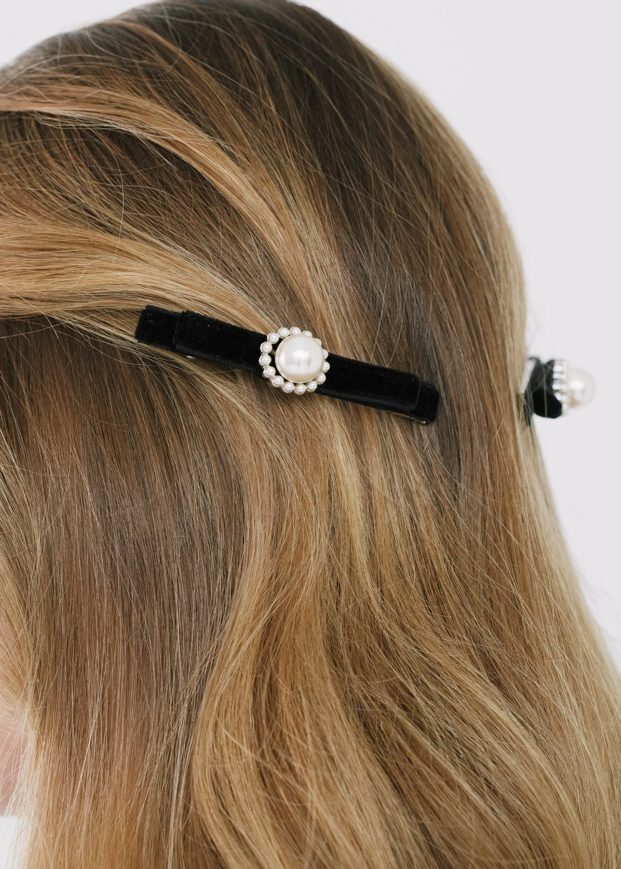 Minetta Bow Clips -- Black